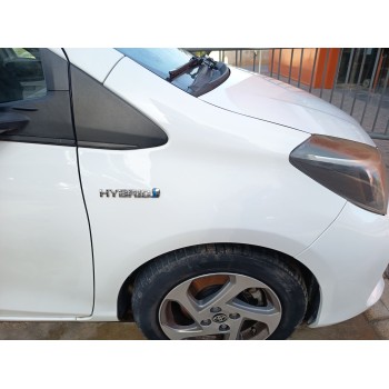 Recambio de aleta delantera derecha para toyota yaris (_p13_) 1.5 hybrid (nhp130_) referencia OEM IAM   