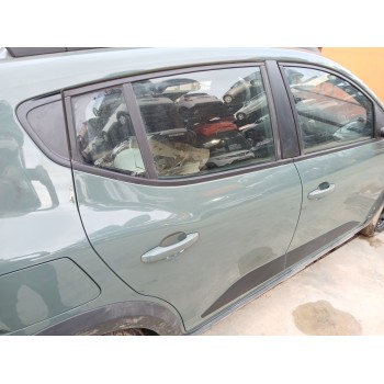 Recambio de puerta trasera derecha para dacia sandero iii 1.0 tce 90 referencia OEM IAM   