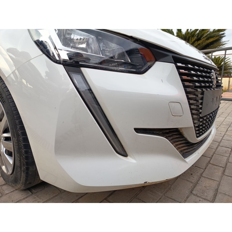 PARAGOLPES DELANTERO