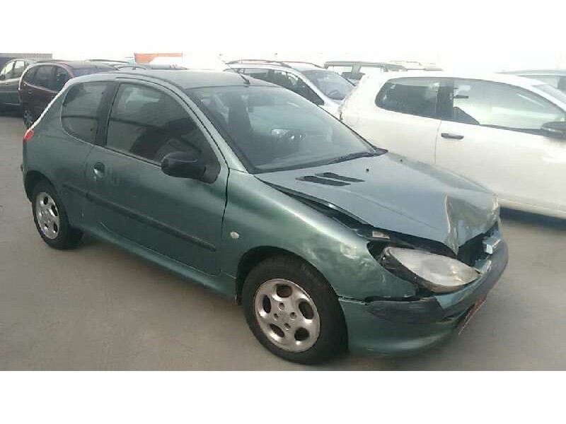 PEUGEOT 206 BERLINA