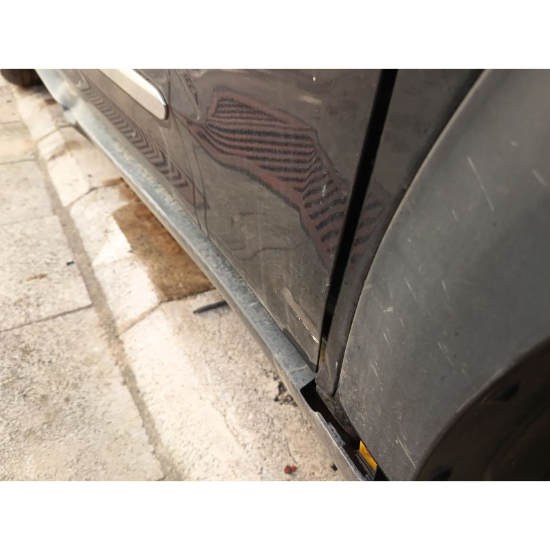 PUERTA DELANTERA DERECHA