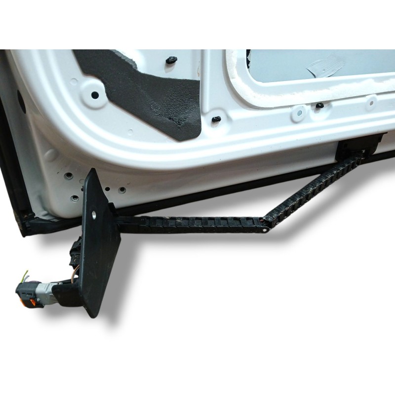 PUERTA LATERAL CORREDERA DERECHA