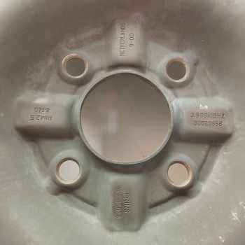 Recambio de neumatico repuesto para volvo s40 berlina 1.6 cat referencia OEM IAM 30620658 3,50BX15H2 ET40 4H 4X115