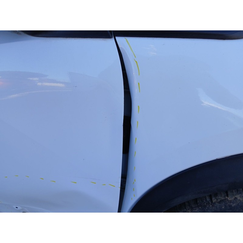 ALETA DELANTERA DERECHA