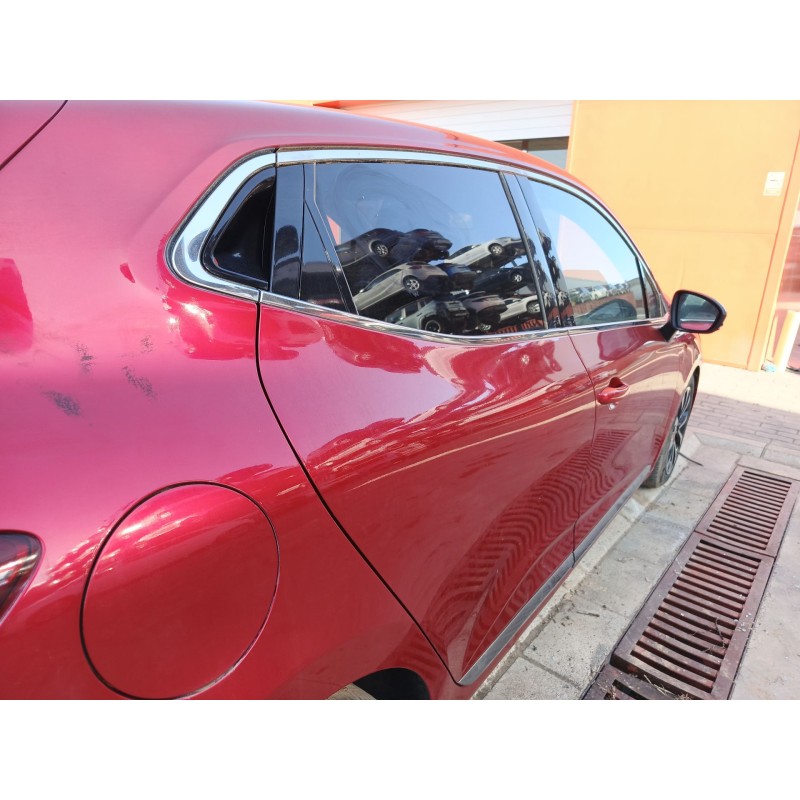 PUERTA TRASERA DERECHA