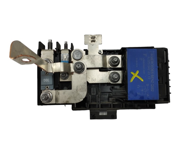 Recambio de caja reles / fusibles para mercedes-benz clase a (w176) 1.5 cdi cat referencia OEM IAM A2465401850  