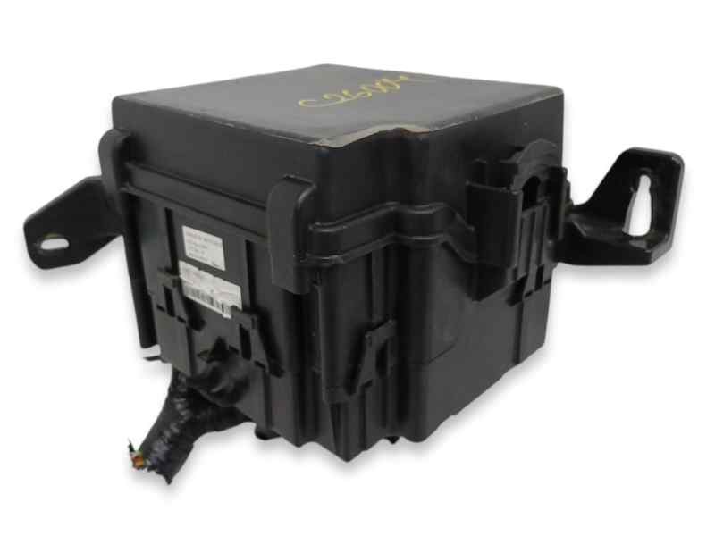 Recambio de caja reles / fusibles para ssangyong tivoli 1.5 g15dtf referencia OEM IAM   