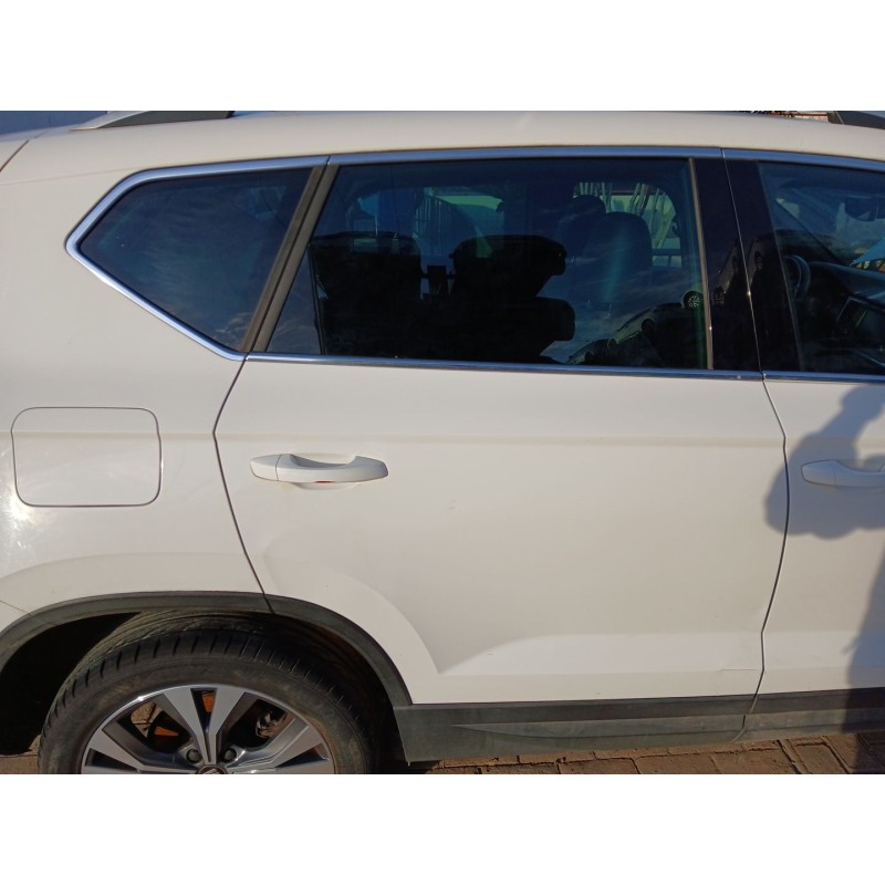 Recambio de puerta trasera derecha para seat ateca (kh7, khp) 2.0 tdi referencia OEM IAM   