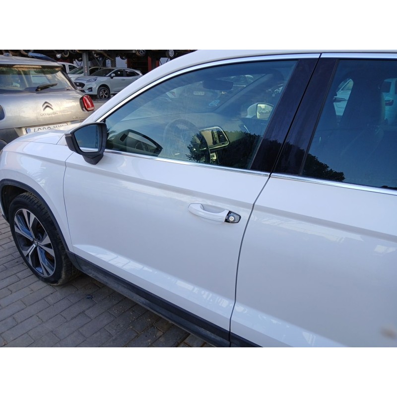 PUERTA DELANTERA IZQUIERDA