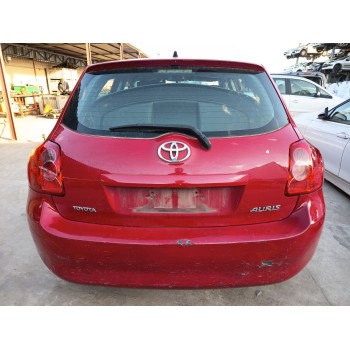 toyota auris (_e15_) del año 2009