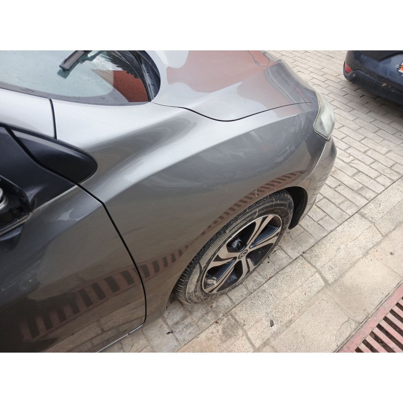 ALETA DELANTERA DERECHA