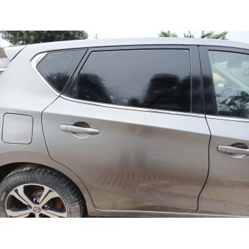 Recambio de puerta trasera derecha para nissan pulsar hatchback (c13) 1.5 dci referencia OEM IAM   