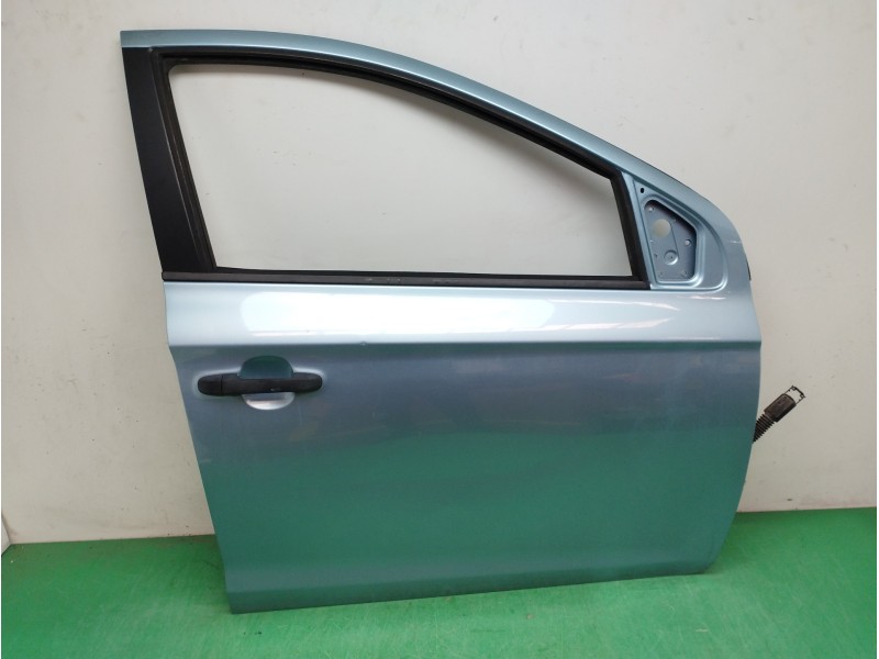 Recambio de puerta delantera derecha para hyundai i20 1.4 crdi cat referencia OEM IAM NECESITA REPARACION Recambio de puerta delantera derecha para hyundai i20 1.4 crdi cat referencia OEM IAM NECESITA REPARACION