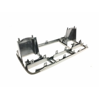 Recambio de consola central para nissan x-trail (t30) 2.0 16v cat referencia OEM IAM 682608H300 687508H900 