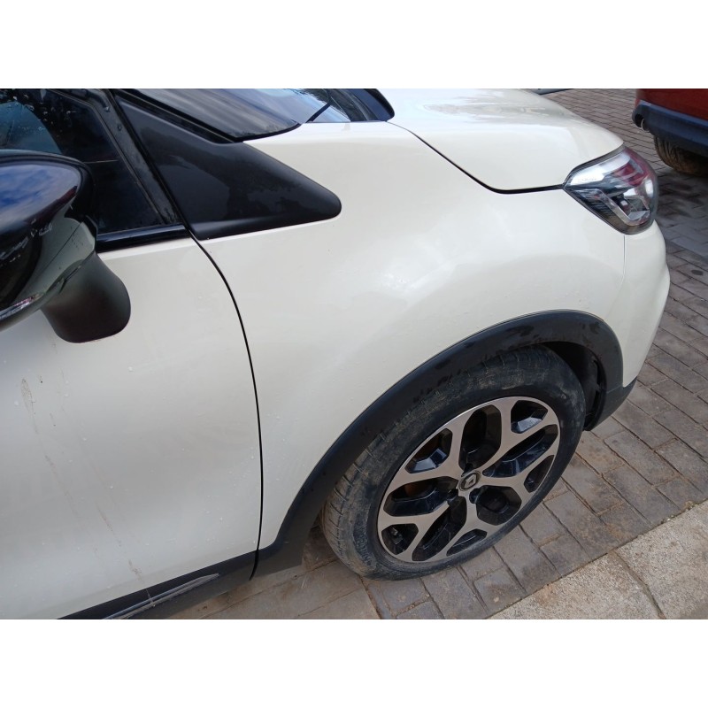 ALETA DELANTERA DERECHA