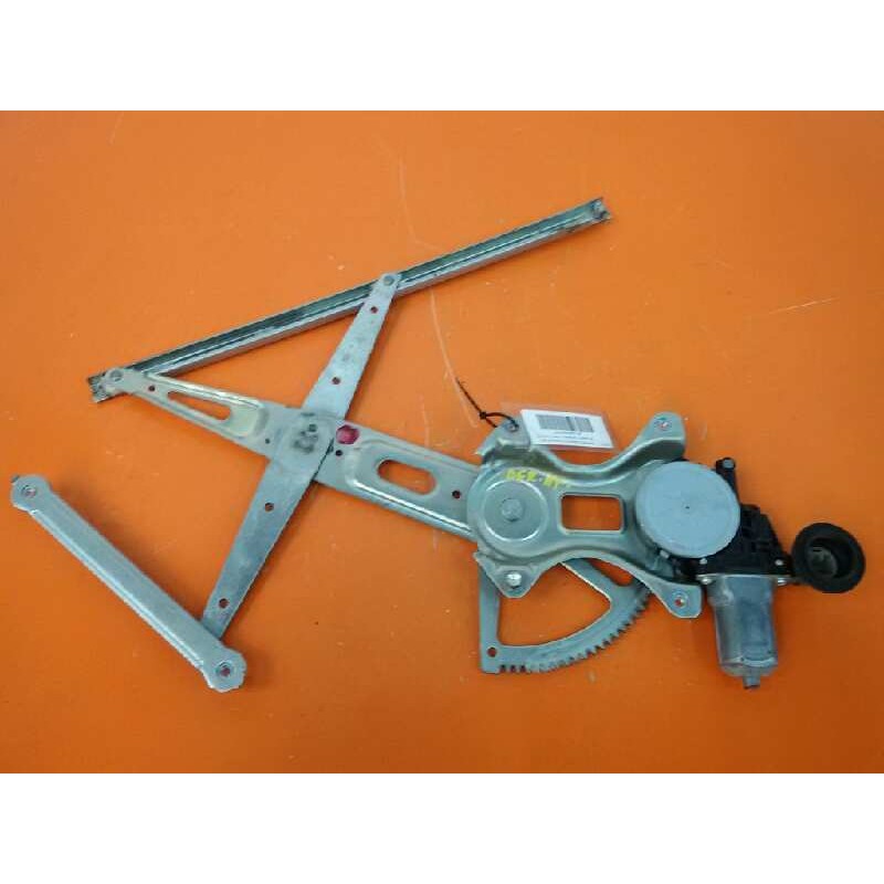 Recambio de elevalunas trasero derecho para toyota prius (nhw20) executive referencia OEM IAM 6980152070  