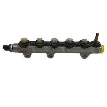 Recambio de rampa inyectora para nissan x-trail (t31) xe referencia OEM IAM 8200842432 0445214155 