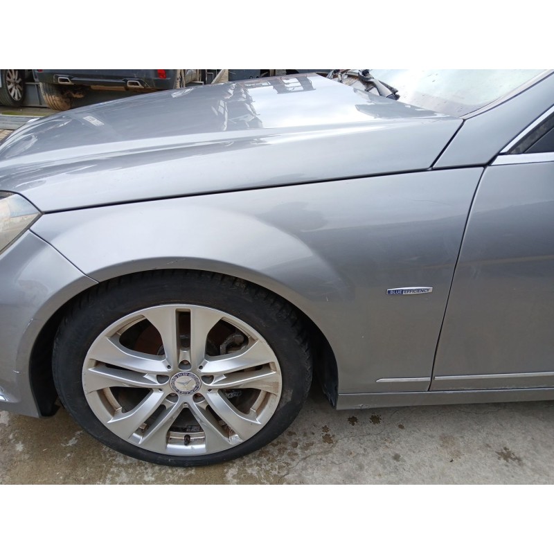 ALETA DELANTERA IZQUIERDA