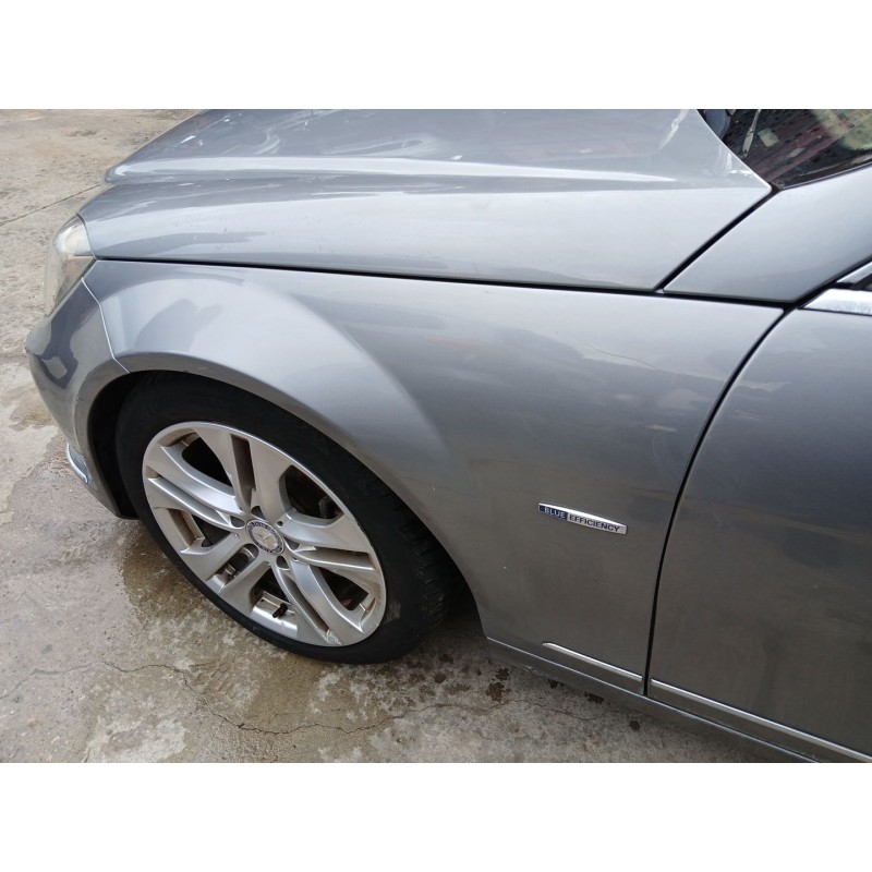 ALETA DELANTERA IZQUIERDA