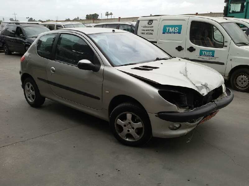 PEUGEOT 206 BERLINA