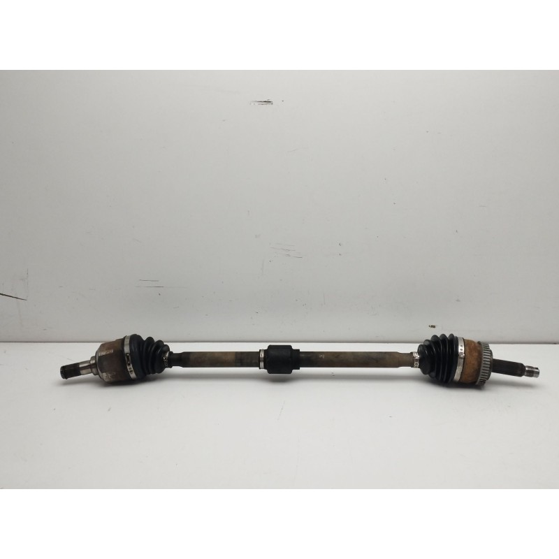 Recambio de transmision delantera derecha para kia carens iii monospace (un) 1.6 crdi 110 referencia OEM IAM   