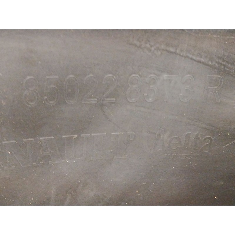 PARAGOLPES TRASERO 850228614R 850228373R