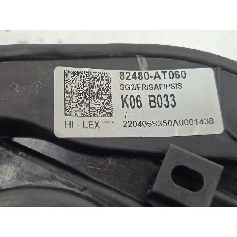 ELEVALUNAS DELANTERO DERECHO 82460AT100