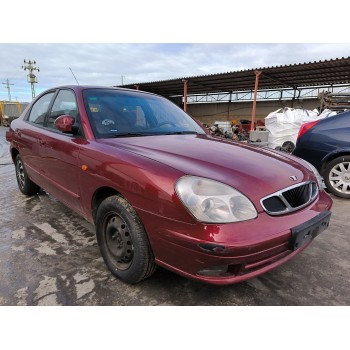 daewoo nubira (j100) del año 2001