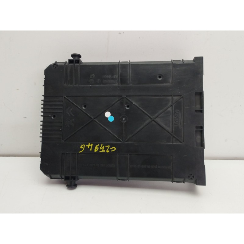 CAJA RELES / FUSIBLES