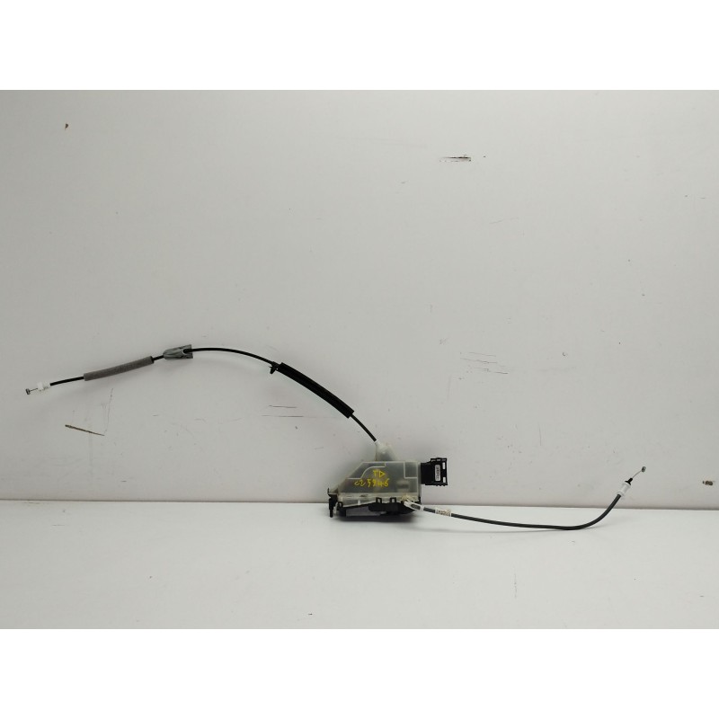 Recambio de cerradura puerta trasera derecha para peugeot 301 1.6 vti 115 cambio manual 5 velocidades referencia OEM IAM 190263 