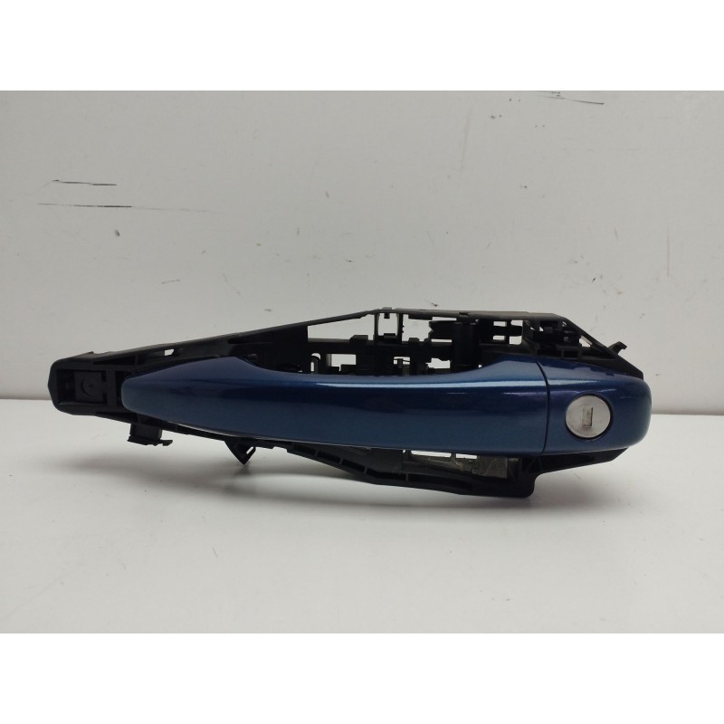 Recambio de maneta exterior delantera izquierda para peugeot 301 1.6 vti 115 cambio manual 5 velocidades referencia OEM IAM   