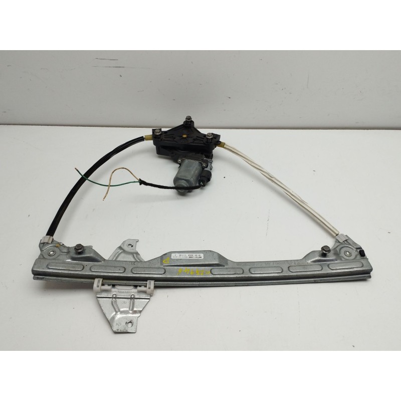 Recambio de elevalunas delantero derecho para peugeot 301 1.6 vti 115 cambio manual 5 velocidades referencia OEM IAM 9677416880 