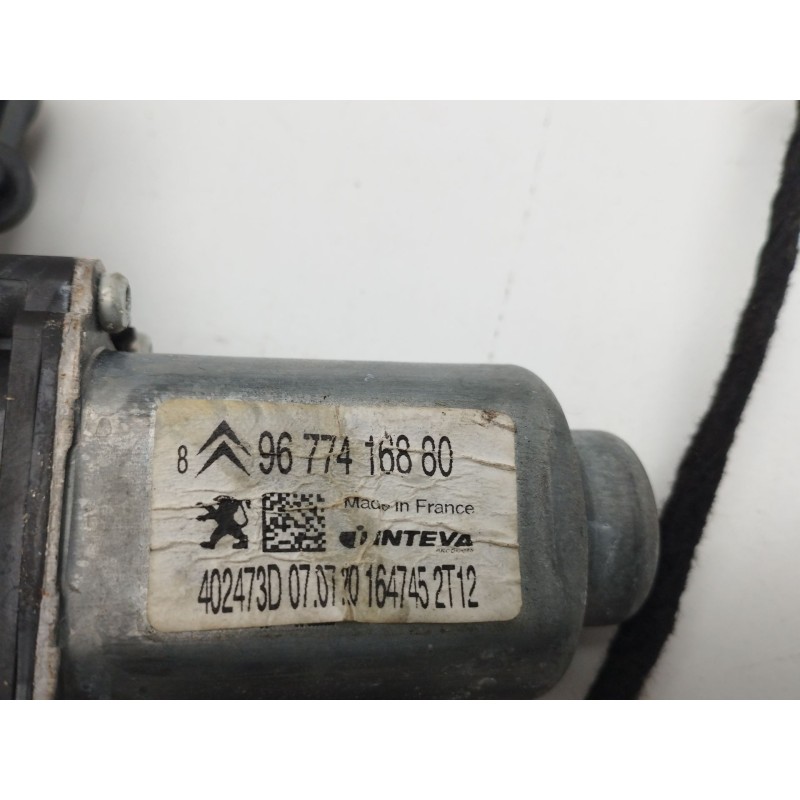 ELEVALUNAS DELANTERO DERECHO JUEGO