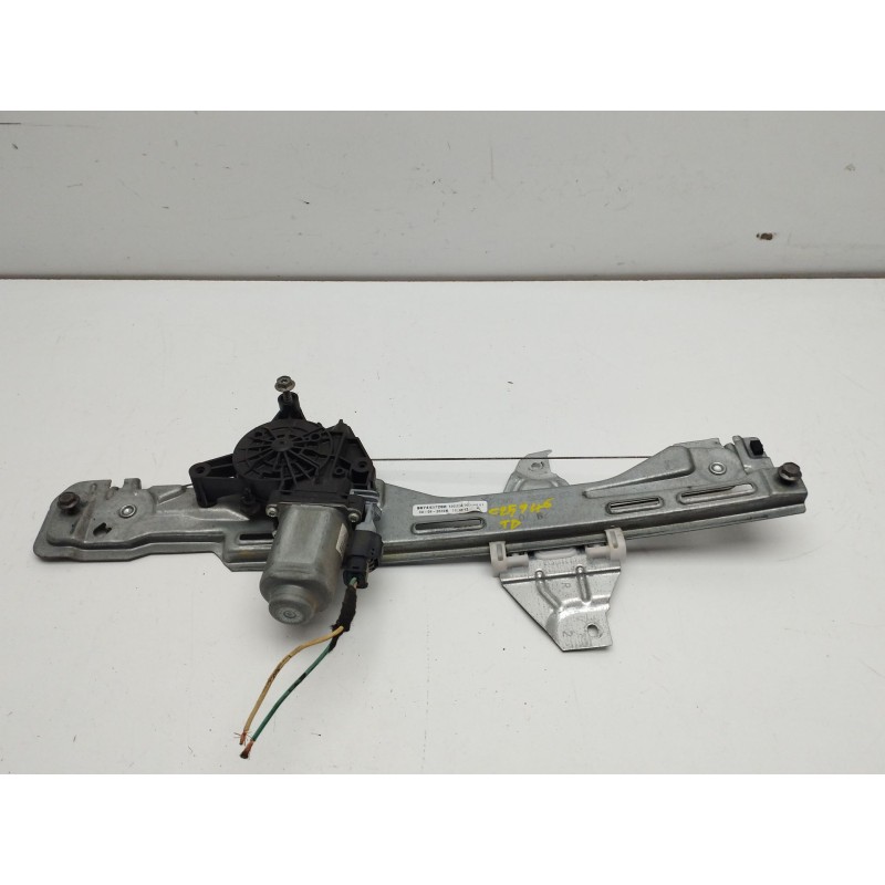 Recambio de elevalunas trasero derecho para peugeot 301 1.6 vti 115 cambio manual 5 velocidades referencia OEM IAM 9674437280  