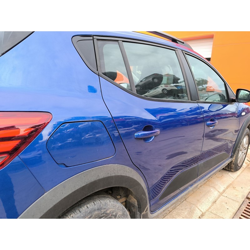 PUERTA TRASERA DERECHA