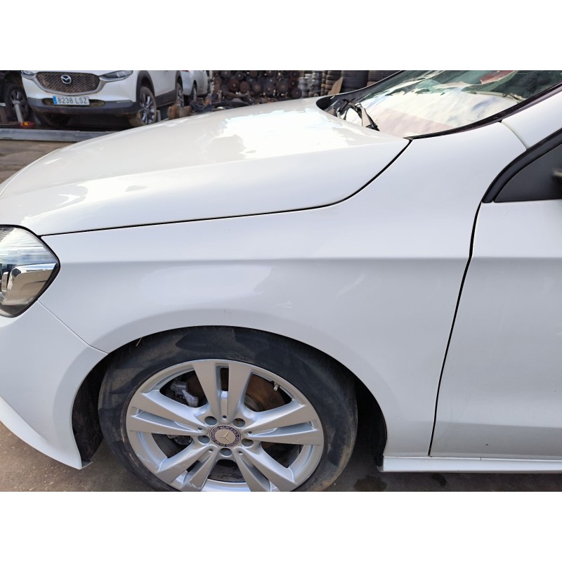 Recambio de aleta delantera izquierda para mercedes-benz clase a (w176) a 200 cdi / d (176.008) referencia OEM IAM   