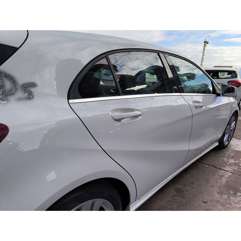 PUERTA TRASERA DERECHA