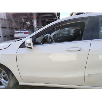 PUERTA DELANTERA IZQUIERDA A1767200105 