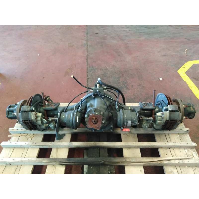 Recambio de puente trasero para nissan nissan atleon 165 01.98 - 12.02 referencia OEM IAM 43010D8700 SIN ABS DOBLE RUEDA DISCO