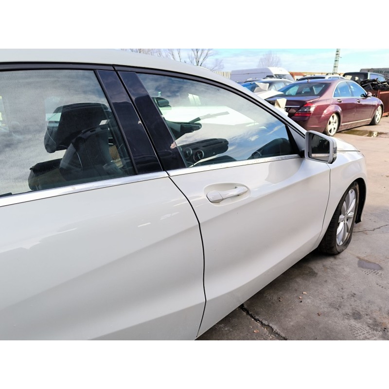 PUERTA DELANTERA DERECHA