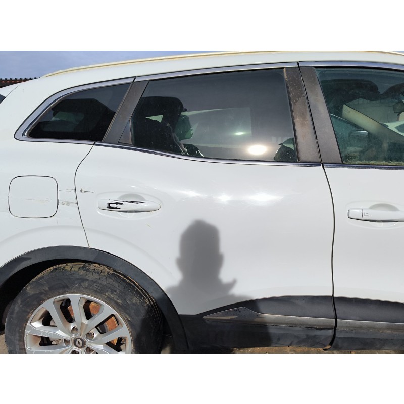 Recambio de puerta trasera derecha para renault kadjar referencia OEM IAM   