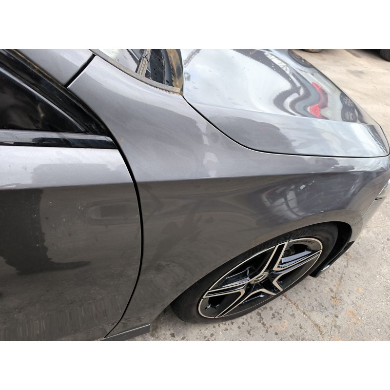 ALETA DELANTERA DERECHA