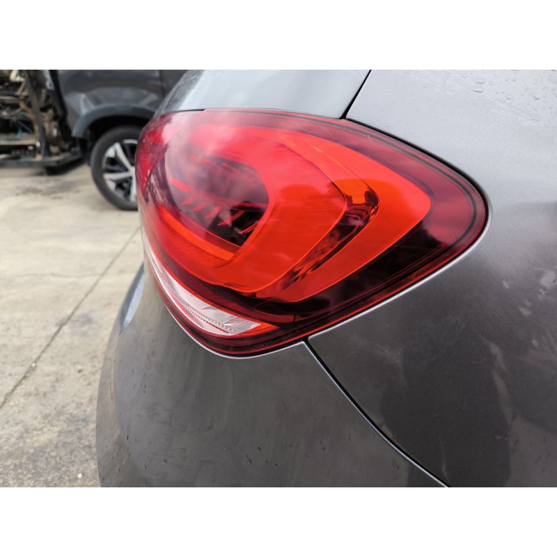 PILOTO TRASERO DERECHO