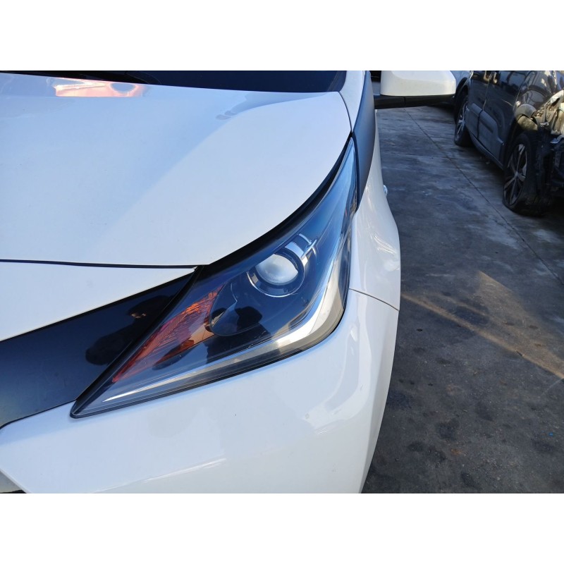 Recambio de faro izquierdo para toyota aygo (_b4_) 1.0 (kgb40) referencia OEM IAM   