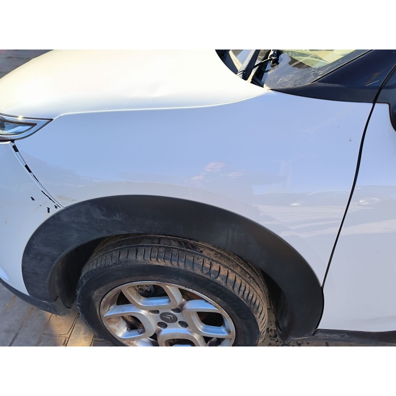 Recambio de aleta delantera izquierda para citroën c4 cactus 1.6 bluehdi 100 referencia OEM IAM   