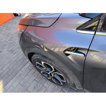 Recambio de aleta delantera izquierda para renault captur ii referencia OEM IAM   