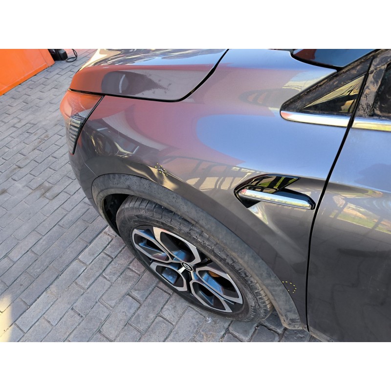 ALETA DELANTERA IZQUIERDA