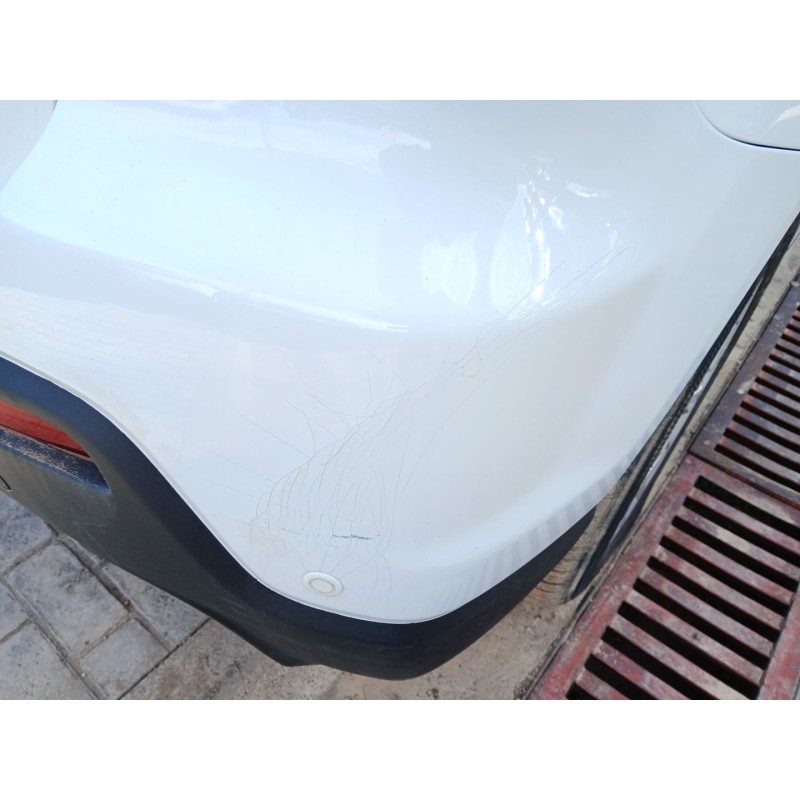 PARAGOLPES TRASERO