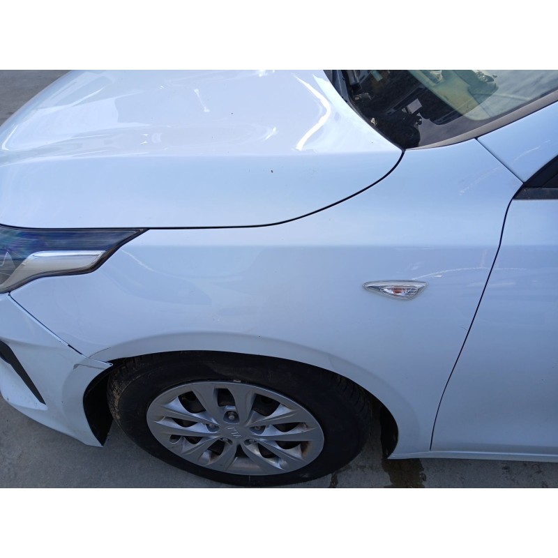 Recambio de aleta delantera izquierda para kia ceed (cd) 1.4 referencia OEM IAM   