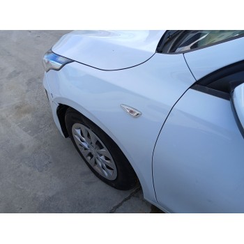 Recambio de aleta delantera izquierda para kia ceed (cd) 1.4 referencia OEM IAM   